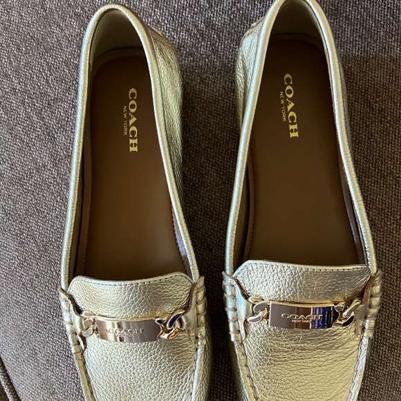 ❤️ NIB Coach Loafers Olive Mettalic Tumbled Gold 6.5 - Picture 5 of 9